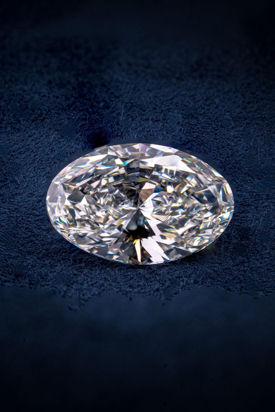 Oval-Cut Lab Diamond